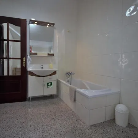 Apartment Rose Velvet Angra do Heroismo
